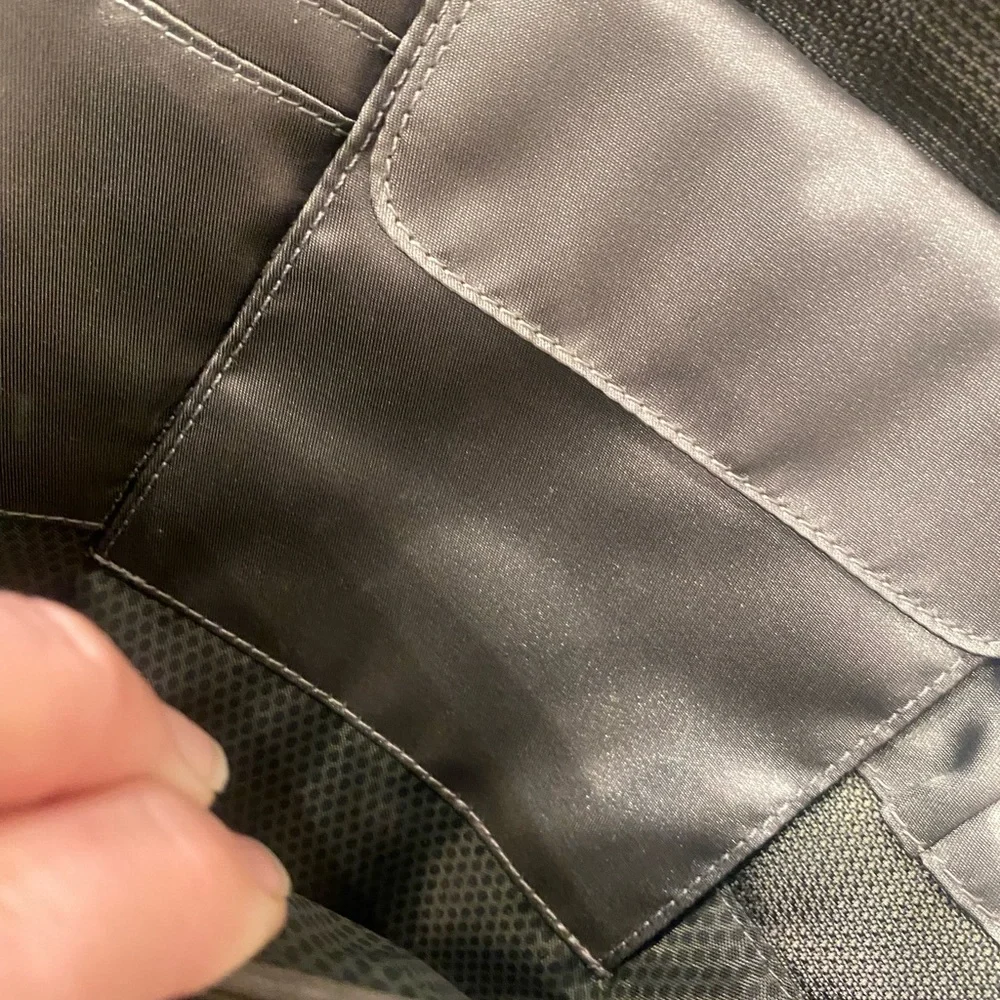 Tumi tech pulse
